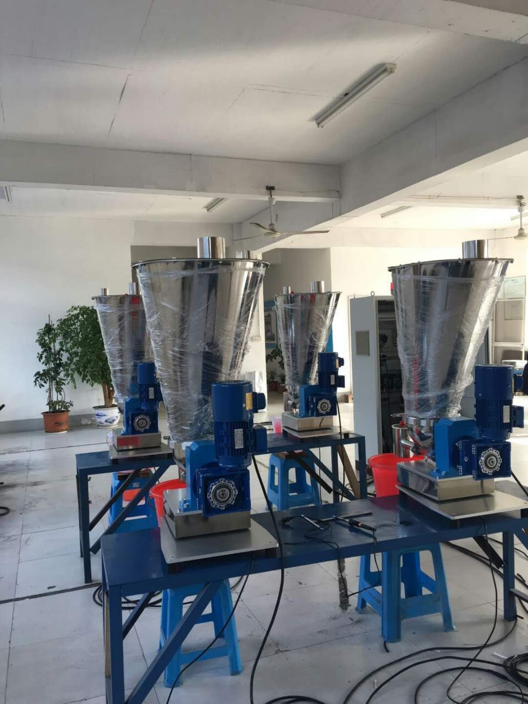 无锡喂料机，无锡配料称，无锡称重设备