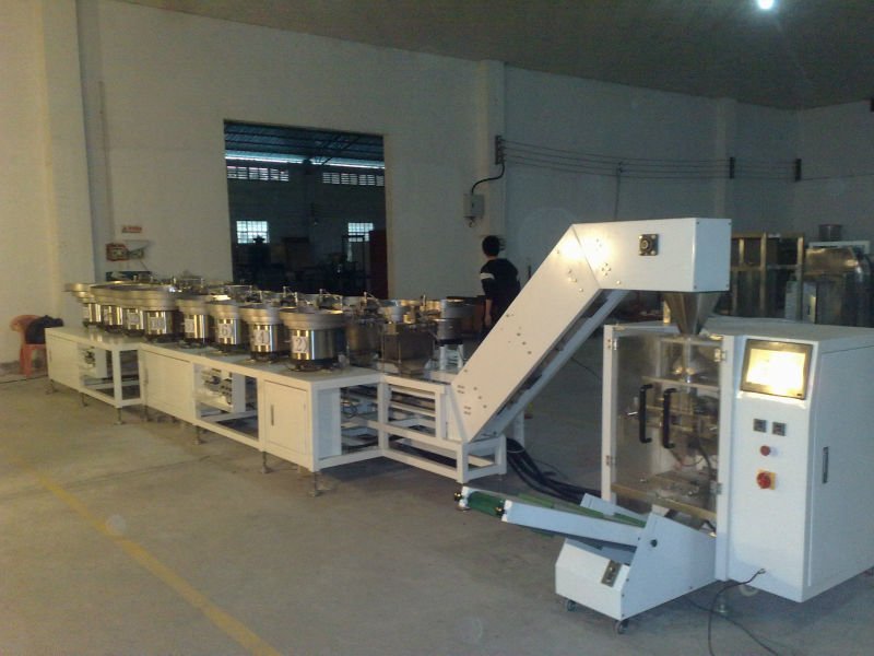 全自动五金配件包装机组合