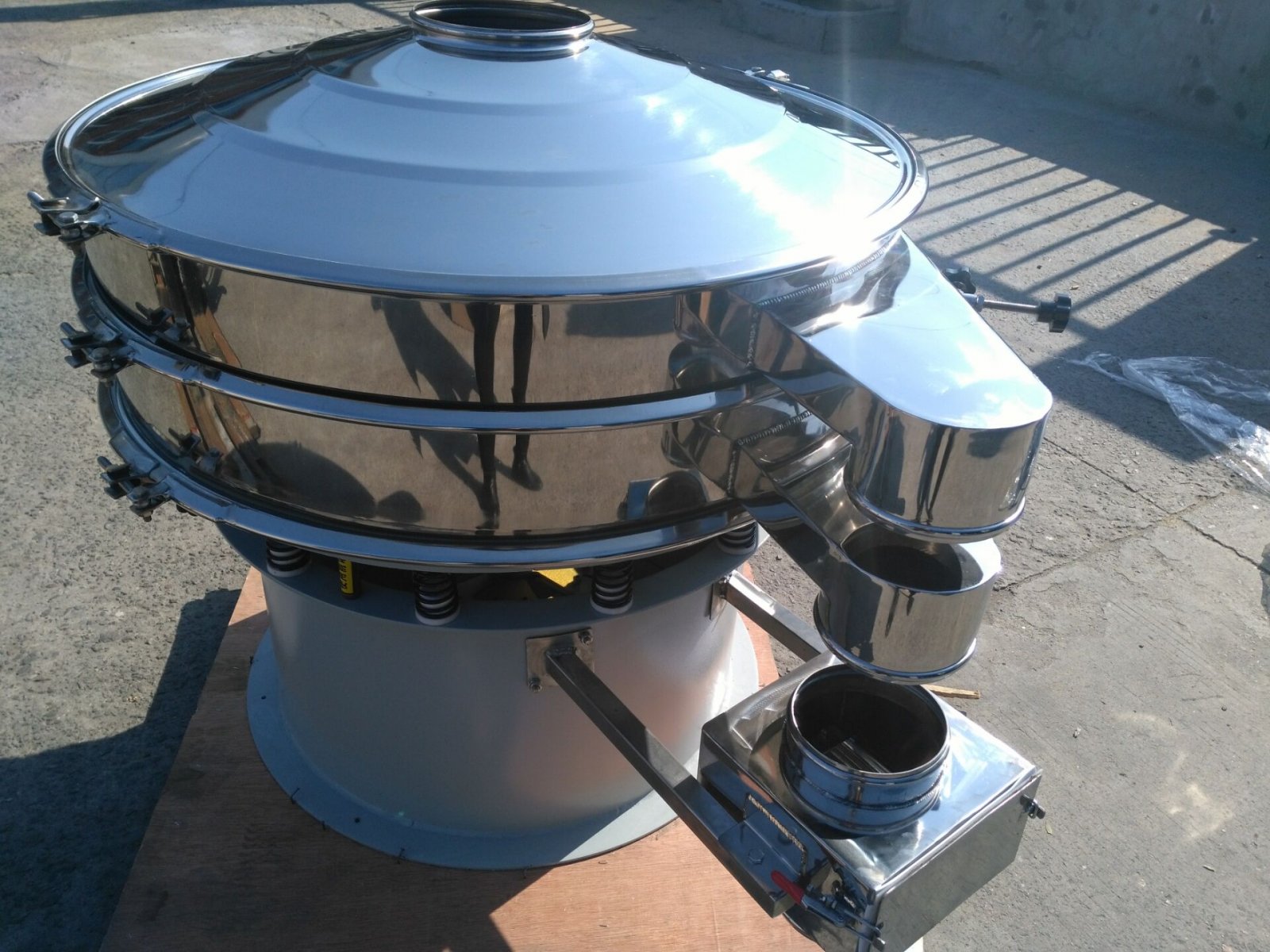 石墨烯振动筛设备