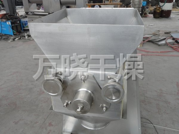 YK系列摇摆式颗粒机