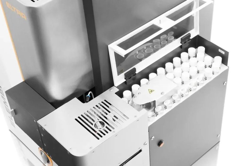 081701_990487_gsdt.jpg 081701_990487_gsdt.jpg