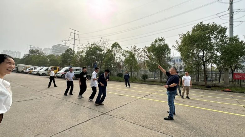 115139_792824_gsdt.jpg 115139_792824_gsdt.jpg