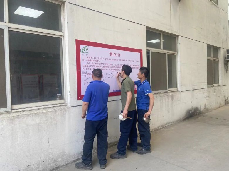 141708_768684_gsdt.jpg 141708_768684_gsdt.jpg