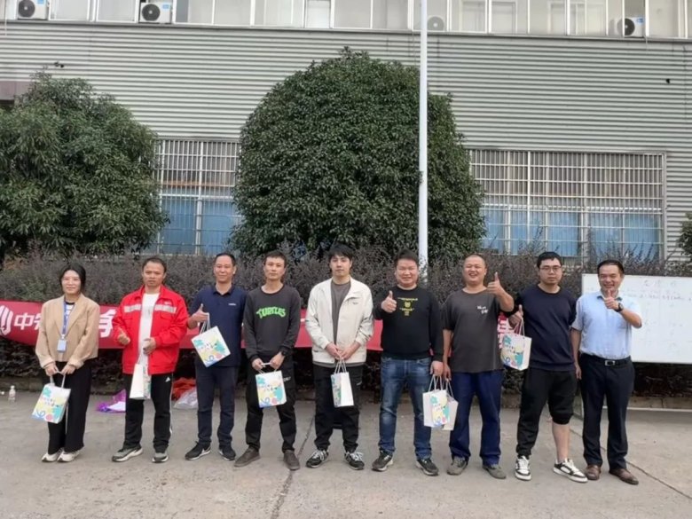 115308_420635_gsdt.jpg 115308_420635_gsdt.jpg