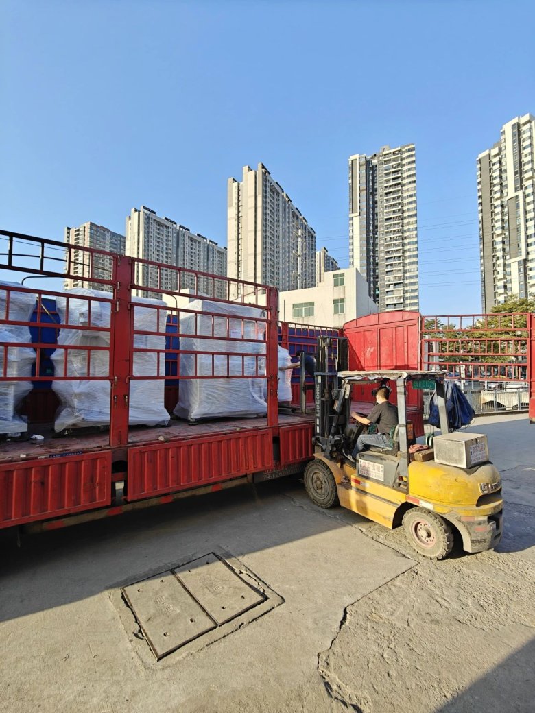 085158_369269_gsdt.jpg 085158_369269_gsdt.jpg