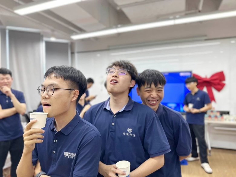 082959_718893_gsdt.jpg 082959_718893_gsdt.jpg