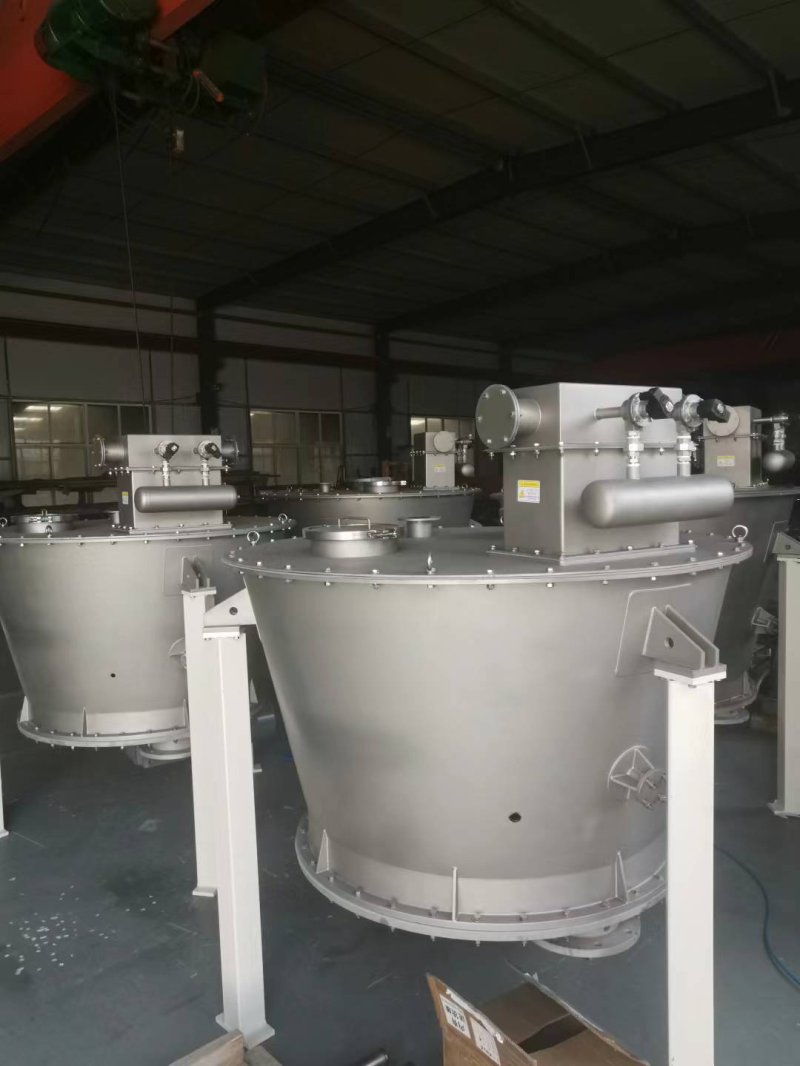 090825_605685_procont.jpg 平底搅拌给料仓.jpg