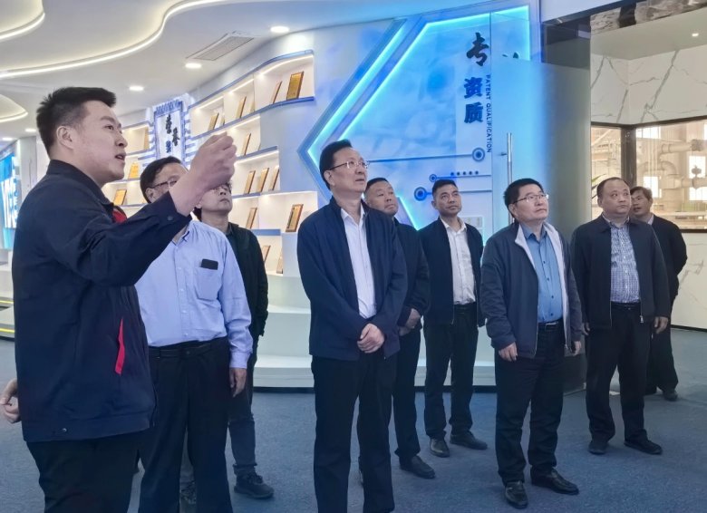 083008_994622_gsdt.jpg 083008_994622_gsdt.jpg