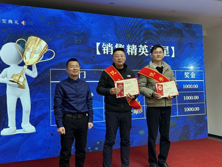 082441_787149_gsdt.jpg 082441_787149_gsdt.jpg