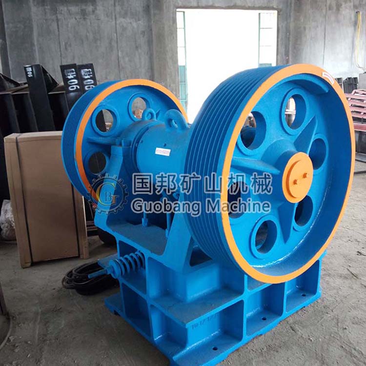 170003_924414_procont.jpg 颚式破碎机13.jpg