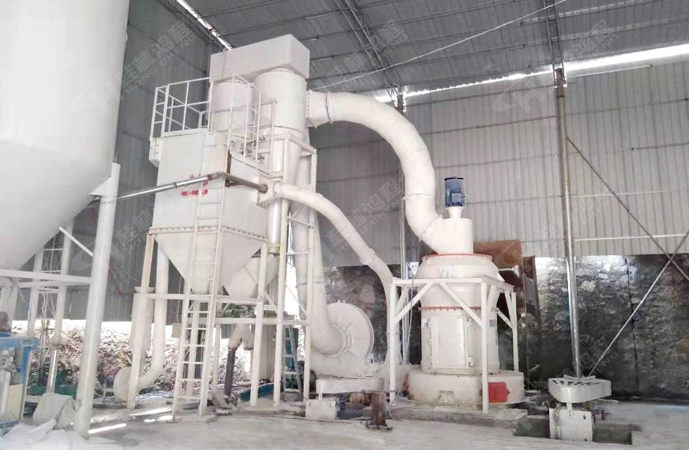 HCQ1500-200目铝矿石磨粉机