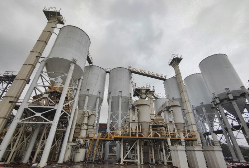 115543_227588_procont.jpg 广西兴业时泰氢氧化钙生产线现场.jpg