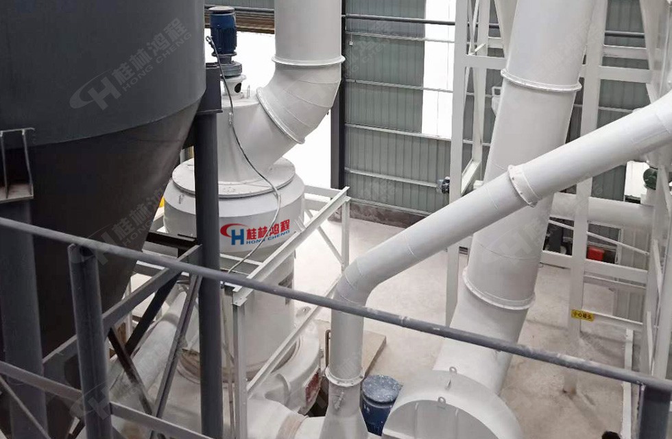 桂林雷蒙磨粉机7到8吨一小时-HC1700摆式磨粉机