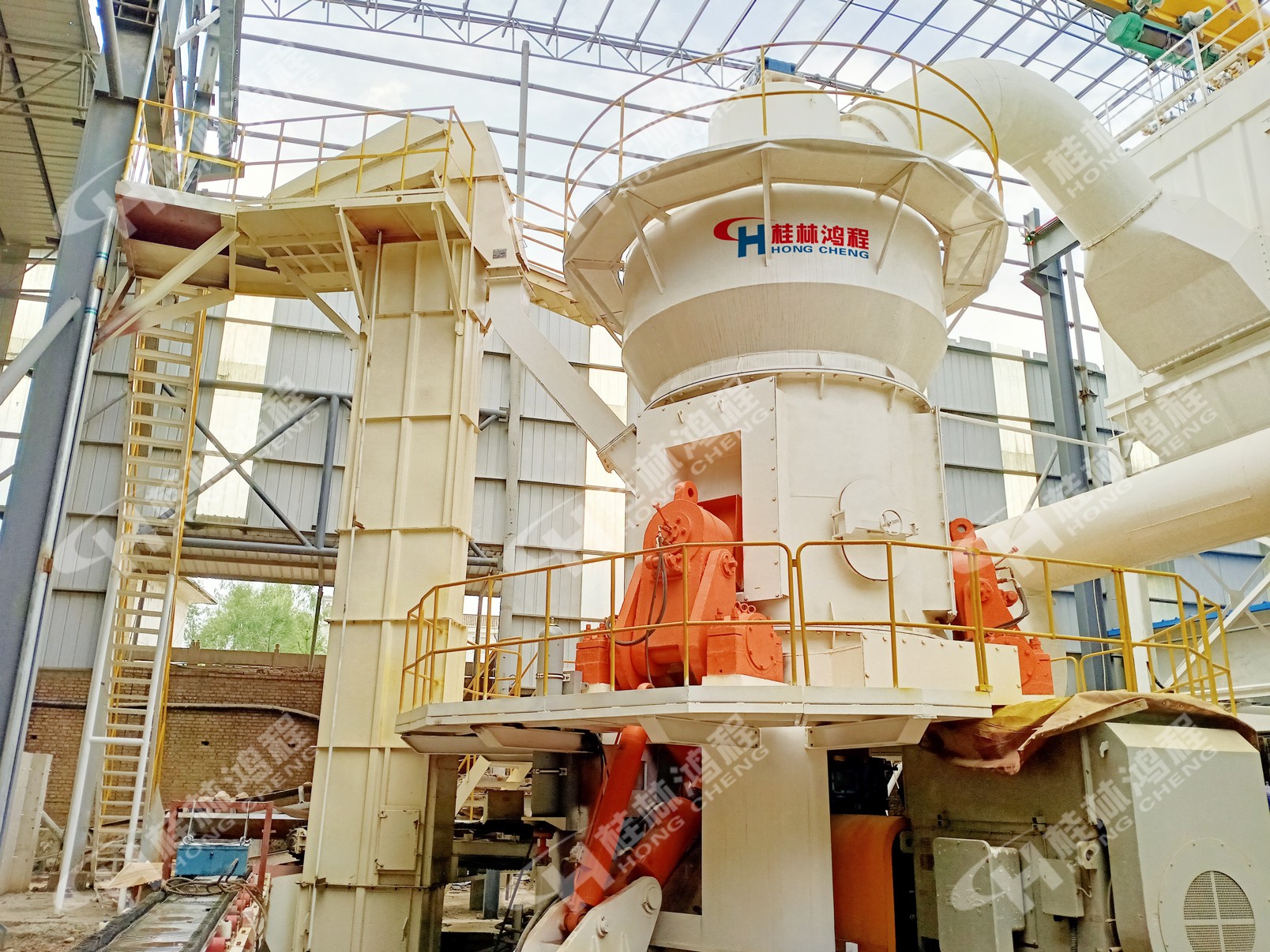 石灰石矿加工设备 HLM立磨