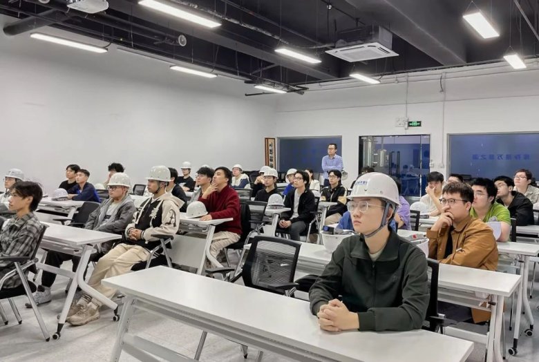 082911_523251_gsdt.jpg 082911_523251_gsdt.jpg