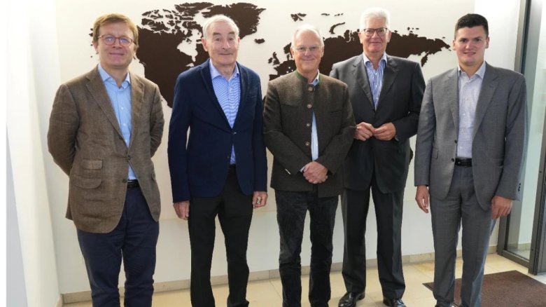 170600_215291_gsdt.jpg 170600_215291_gsdt.jpg