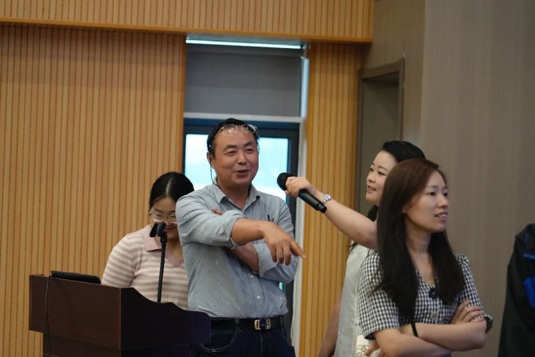 143843_345114_gsdt.jpg 143843_345114_gsdt.jpg