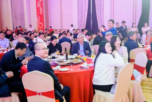 084104_973597_gsdt.png 084104_973597_gsdt.png