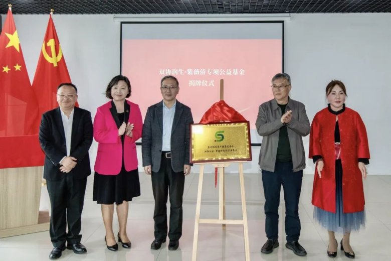 134637_671594_gsdt.jpg 134637_671594_gsdt.jpg