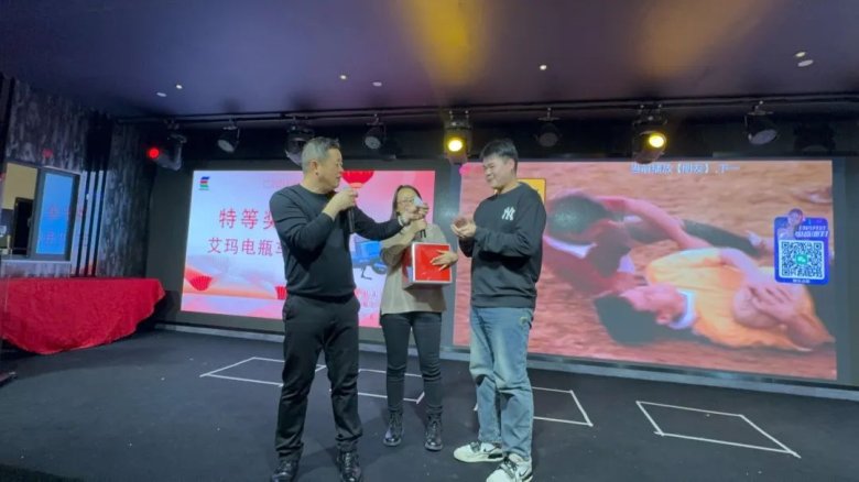 164415_168115_gsdt.jpg 164415_168115_gsdt.jpg