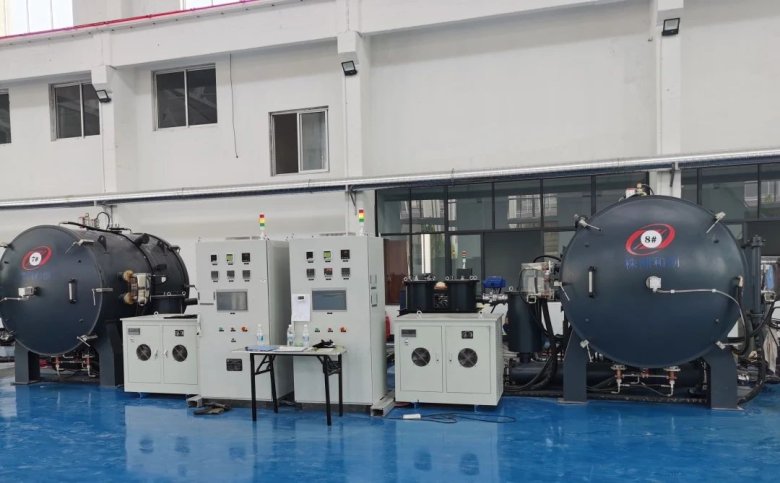 090203_892823_gsdt.jpg 090203_892823_gsdt.jpg