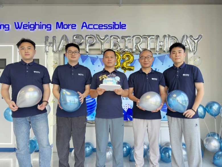 082958_872484_gsdt.jpg 082958_872484_gsdt.jpg