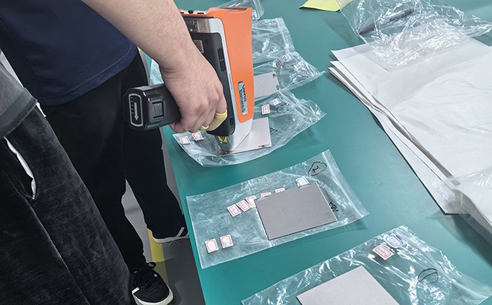 095334_930281_jswz.jpg 手持式新能源材料光谱分析仪1.jpg