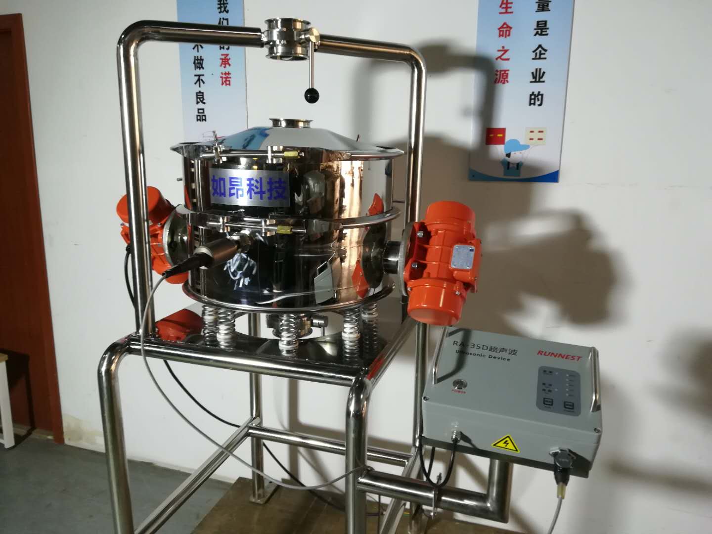 144857_491695_procont.jpg 446623583875589396.jpg