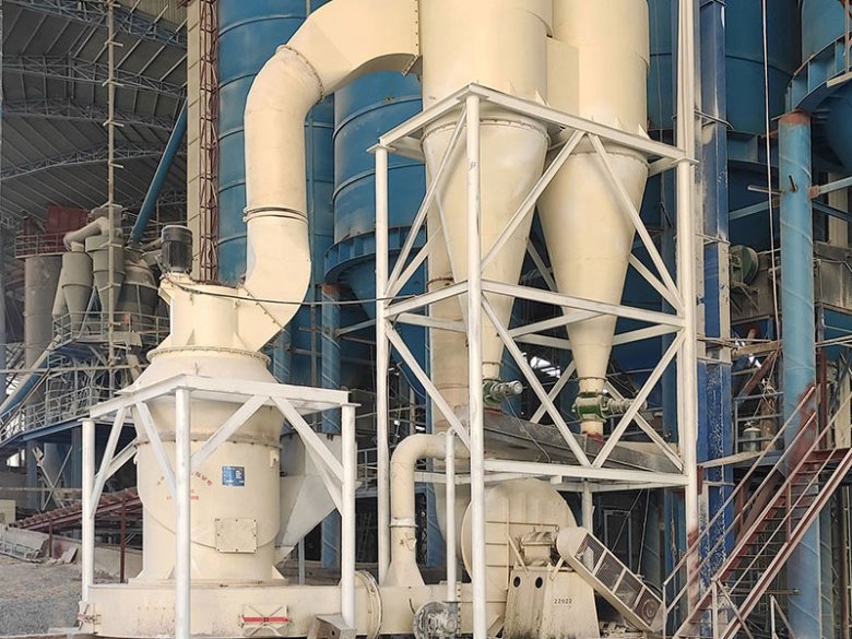 135533_898463_jswz.jpg 脱硫石灰石粉生产线.jpg