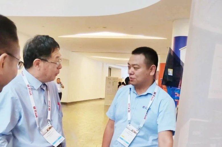 090206_209564_gsdt.jpg 090206_209564_gsdt.jpg