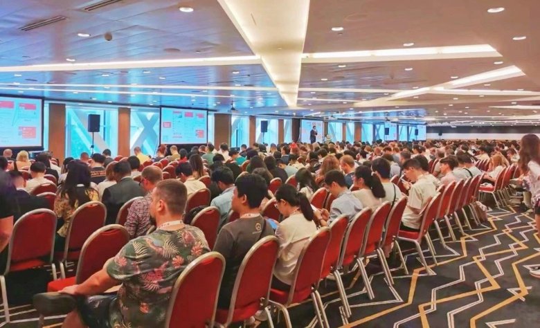 091704_993725_gsdt.jpg 091704_993725_gsdt.jpg