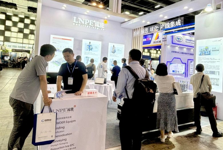 084102_392302_gsdt.jpg 084102_392302_gsdt.jpg