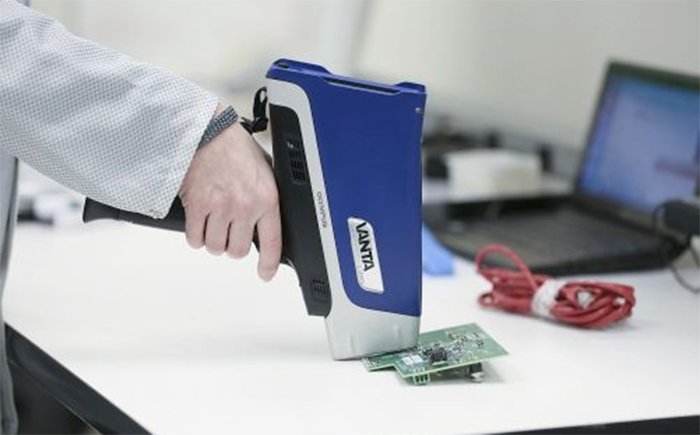 100805_962369_jswz.jpg 自动化手持光谱仪.jpg