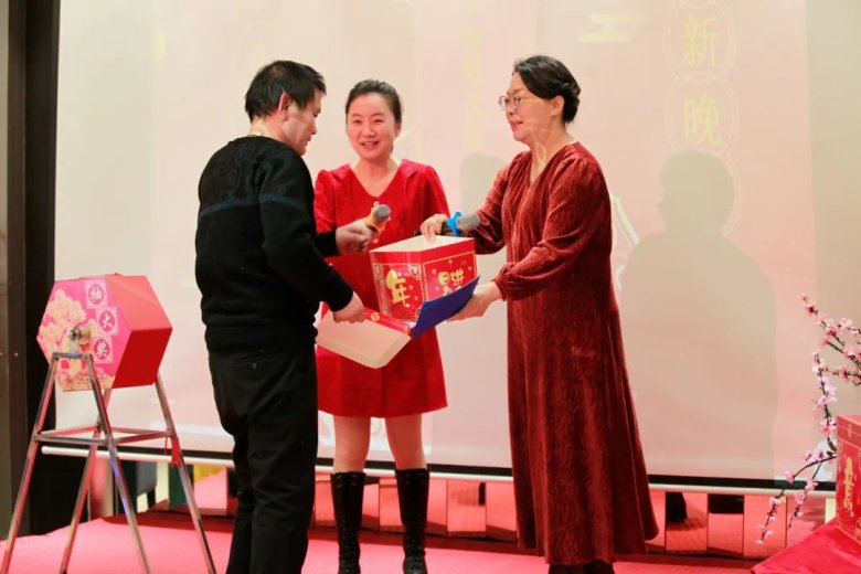 165425_374710_gsdt.jpg 165425_374710_gsdt.jpg