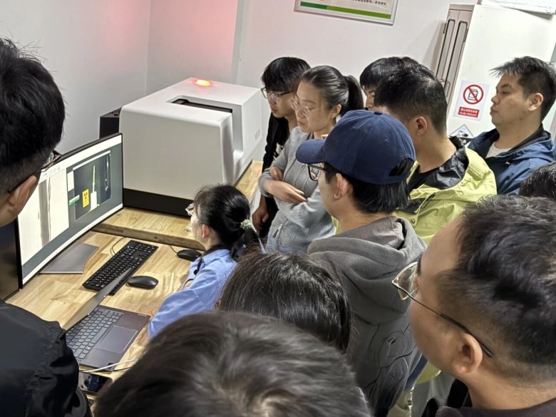 101915_119941_gsdt.jpg 101915_119941_gsdt.jpg