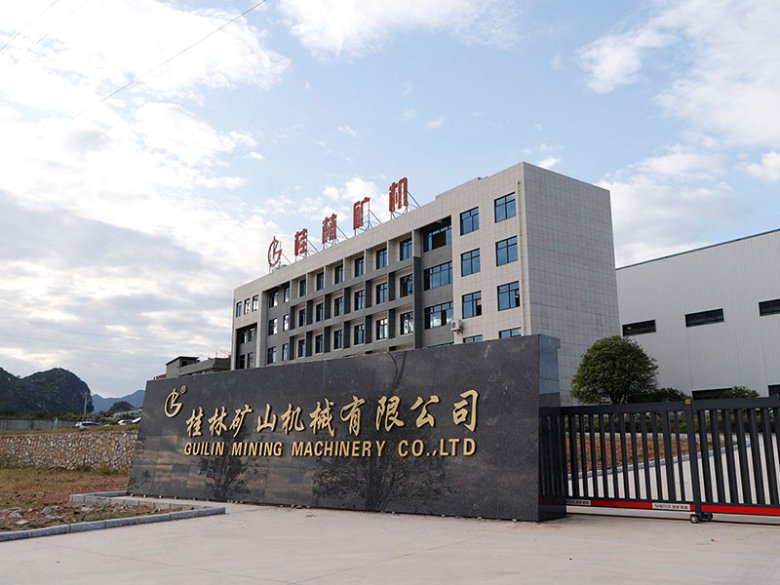 在桂林怎么选一家合适的雷蒙磨粉机供应商