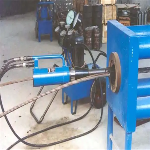 预应力炮弹夹片千斤顶 江苏扬州 电动液压穿心式千斤顶 日照东港