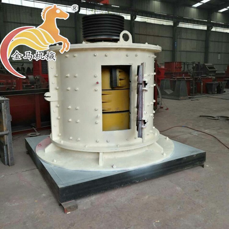 昆明立式复合破机厂家 金马板锤数控制砂机 鹅卵石石灰石制砂机 金马机械