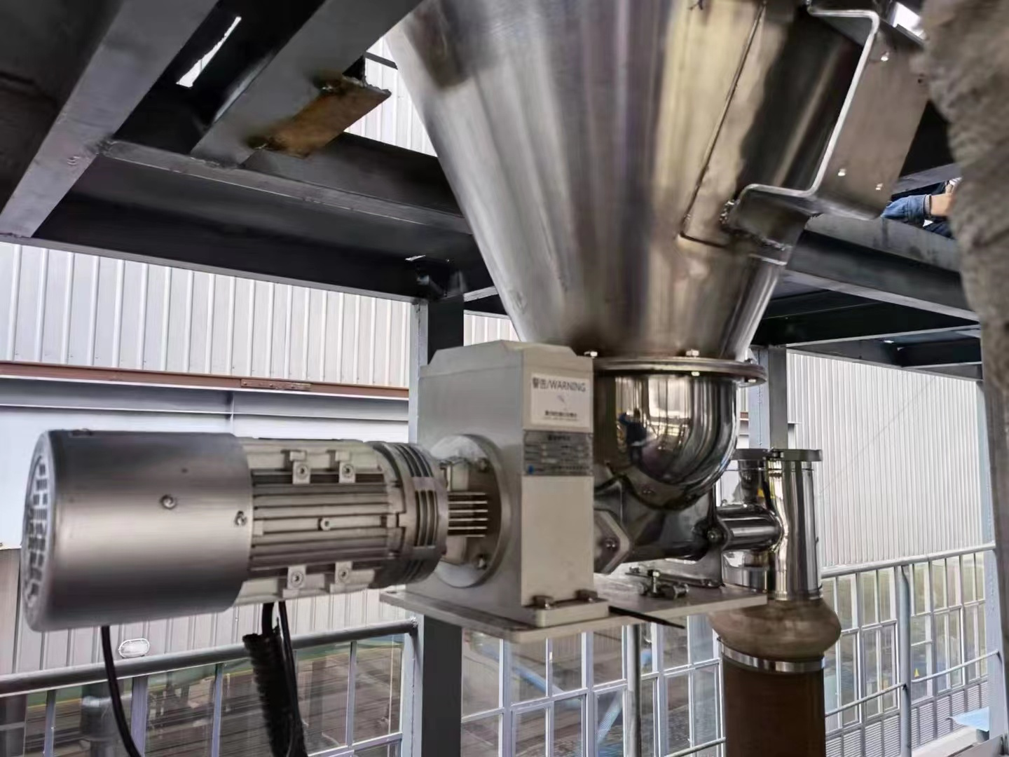 工业废水处理全自动干粉加药装置 定制石灰粉末活性炭投加系统