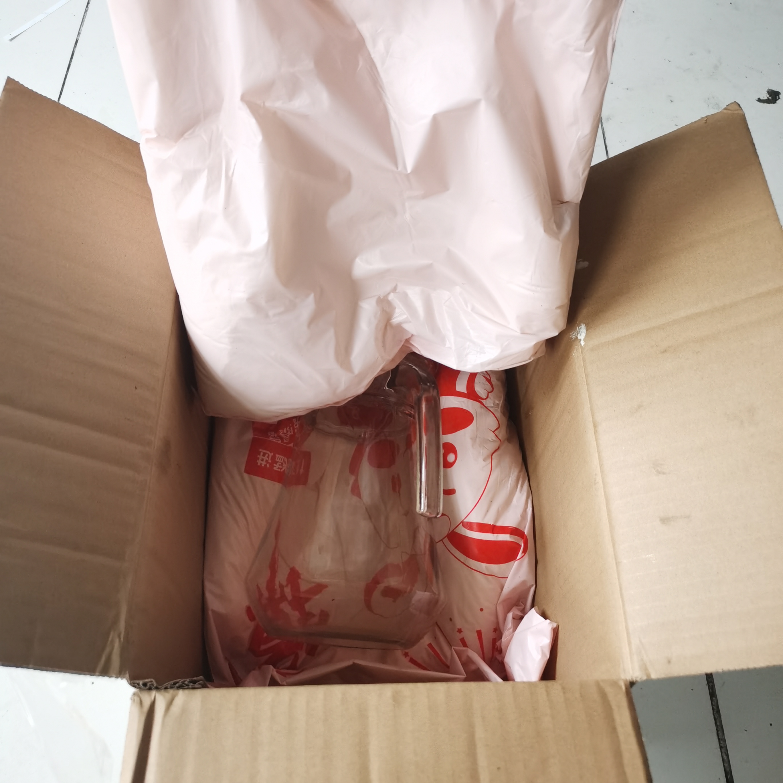 产品填充抗压防震包装发泡胶聚氨酯AB黑白料手拍塑料薄膜