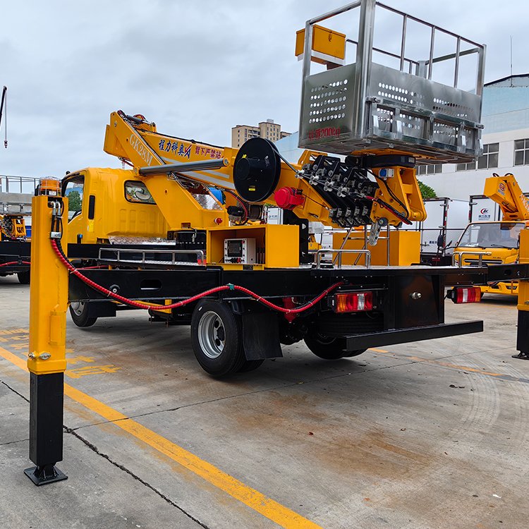 五十铃 12米 升降平台车 发光字门头安装 C证可驾驶操作方便