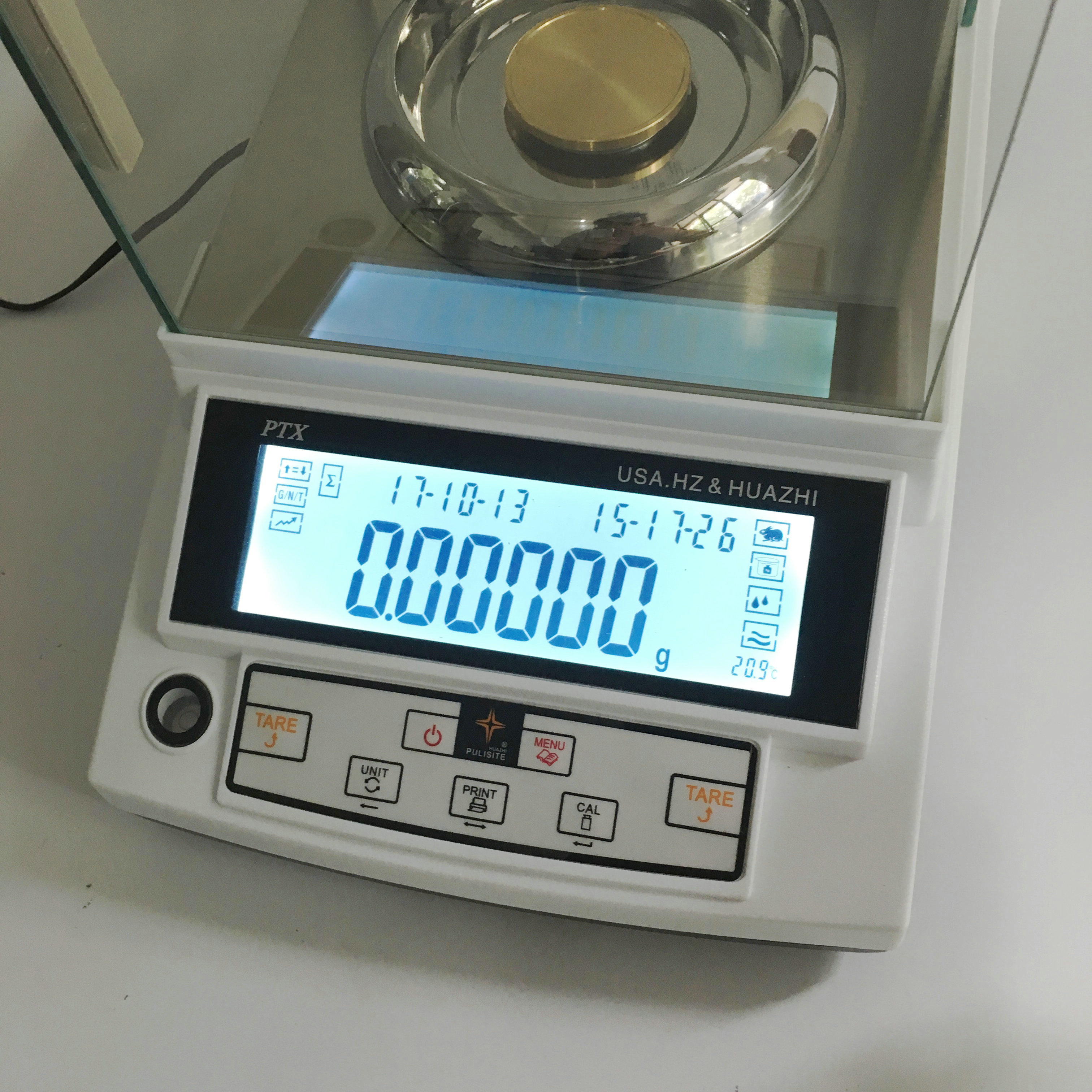 100克十万分之一 可读性0.01mg 全自动内校型电子分析天平