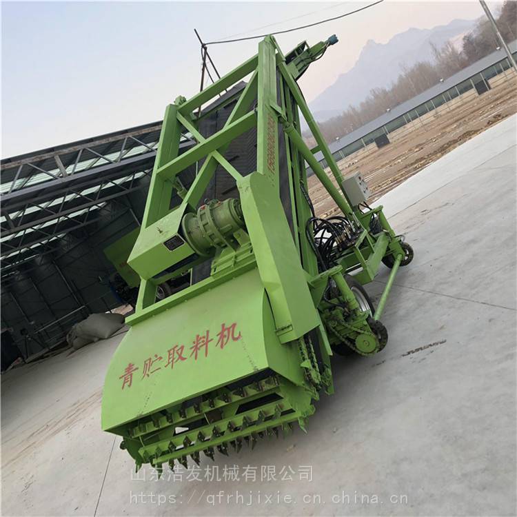 奶牛场窖池取草机 草垛升降式取料机 7米青储池取料机
