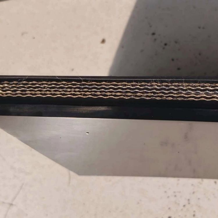 EP300尼龙聚酯输送带 耐磨人字花纹传送带 厂家定制