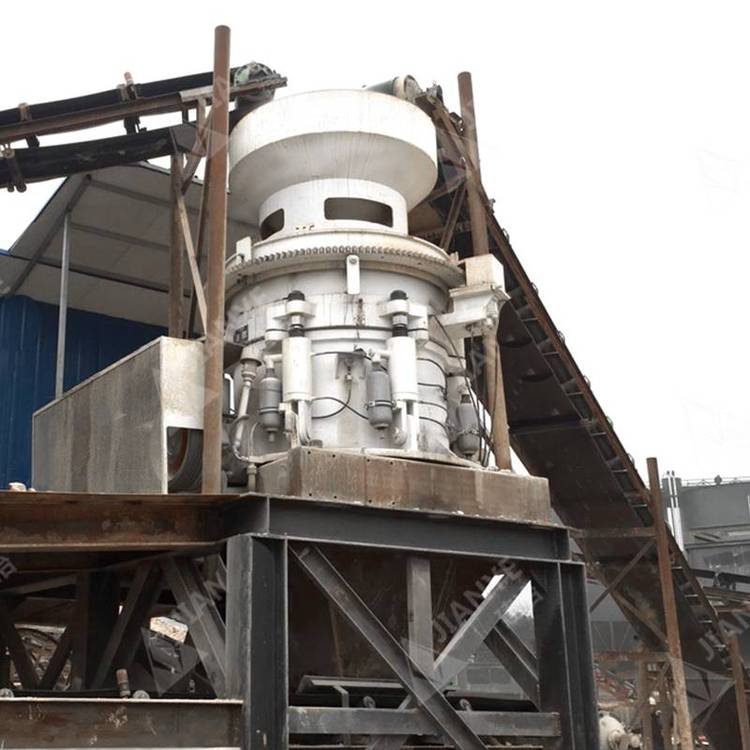 HPT多缸圆锥破机,成品粒型高液压石设备,高锰钢制作