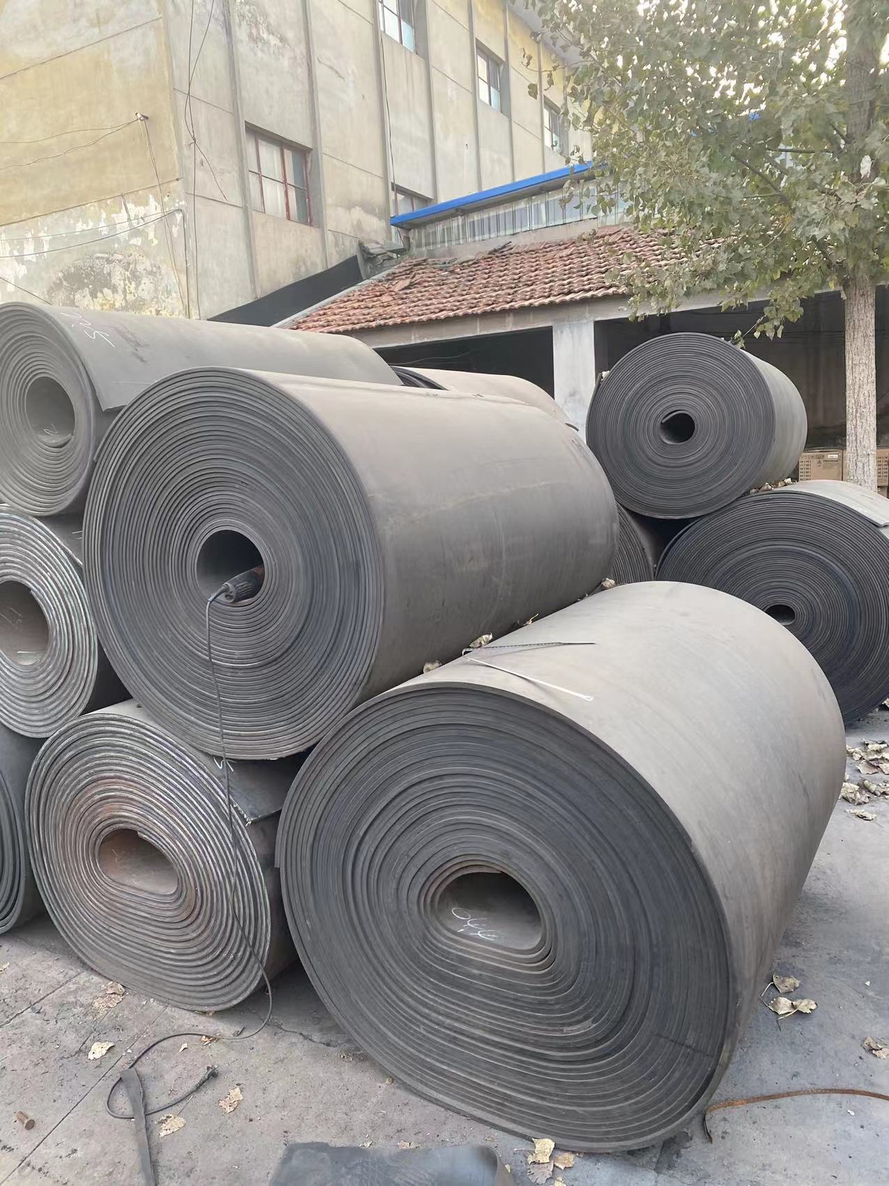 多种规格二手传送带 尼龙帆布废旧皮带 橡胶垫皮 旧钢丝输送带